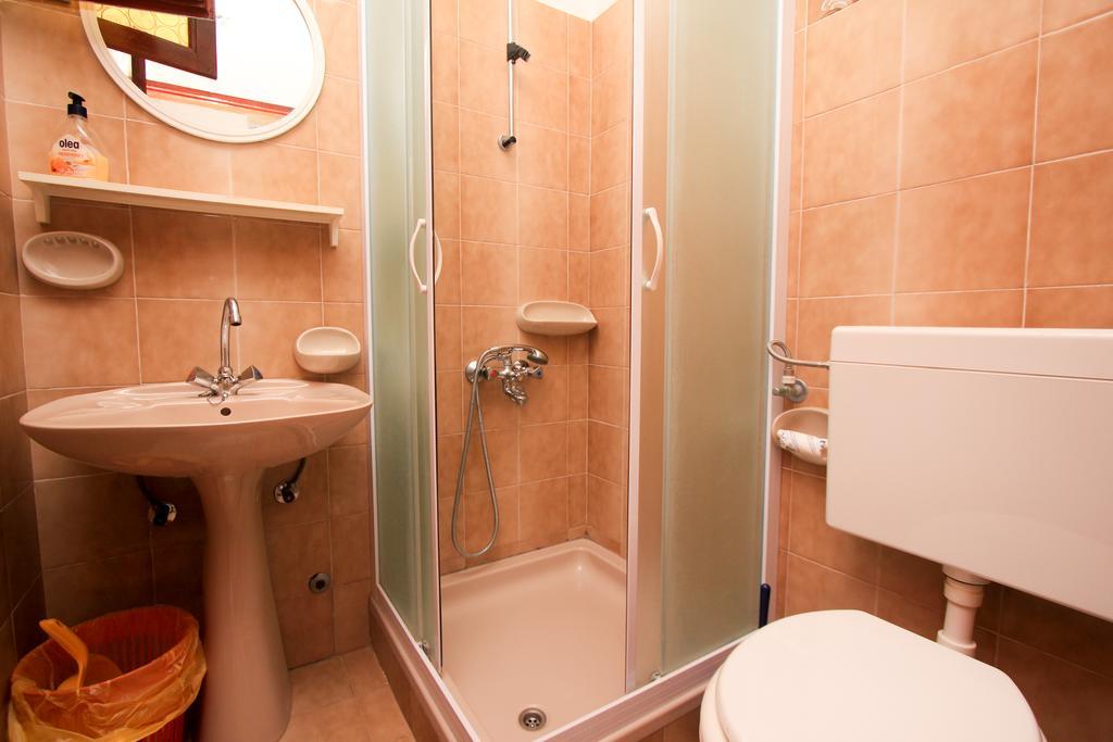Apartments Lea Prizba Habitación foto