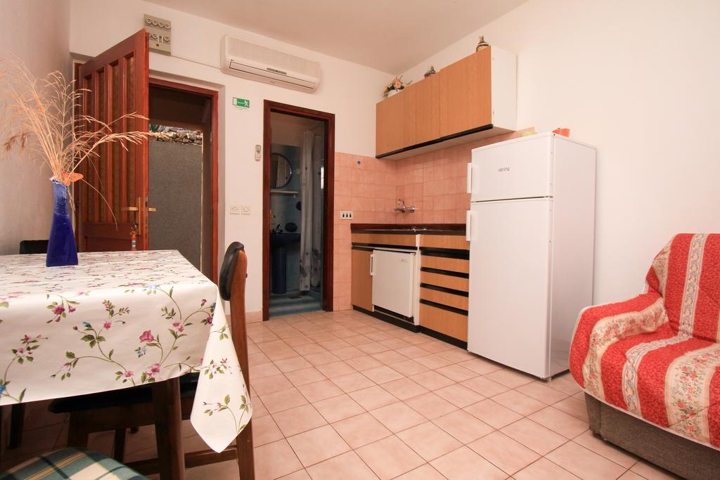 Apartments Lea Prizba Habitación foto